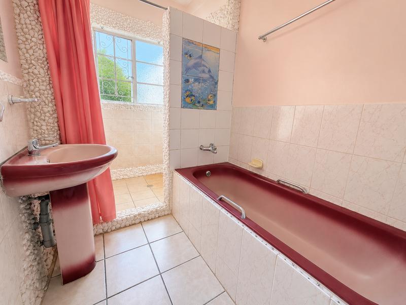 4 Bedroom Property for Sale in Wilgehof Free State